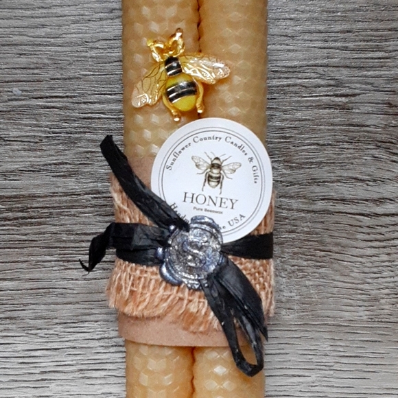 Pair Handrolled Honeycomb Beeswax Taper Candles w/🐝 Candle Pin - Picture 3 of 7